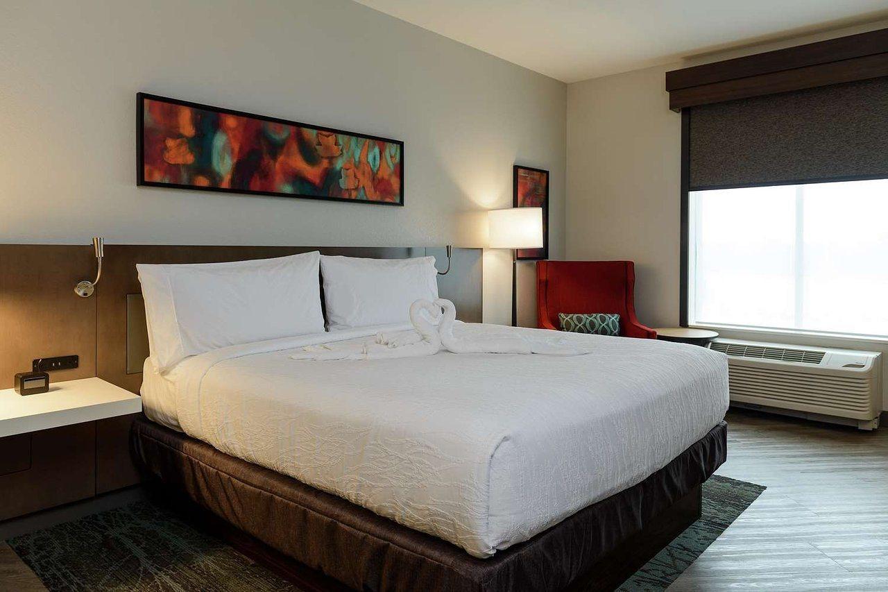 Hilton Garden Inn Louisville Mall Of St. Matthews Exteriör bild